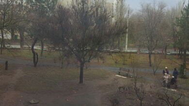 Двір багатоповерхівки по вул. Океанівській в Миколаєві