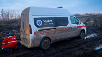 Рятувальники надали допомогу в буксируванні автомобіля медиків