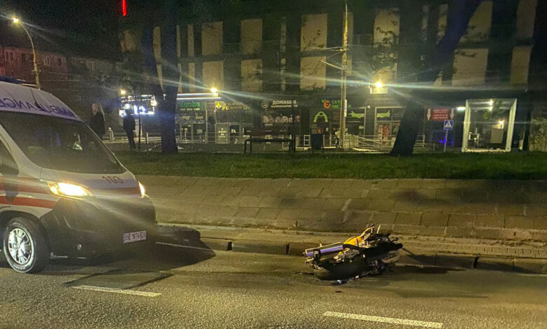 Поліції встановлюють обставини ДТП в Миколаєві