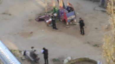 на дитячому майданчику повісився безхатченко