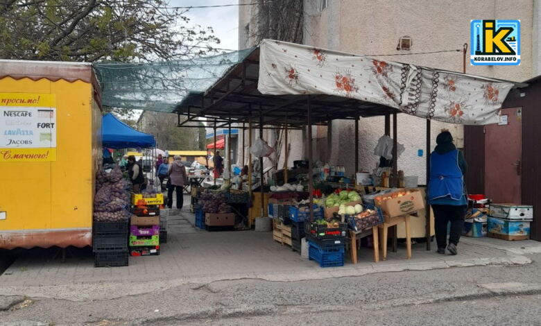 Стихійна торгівля в Корабельному (квітень-2024)