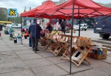 Стихійна торгівля в Корабельному біля "АТБ"