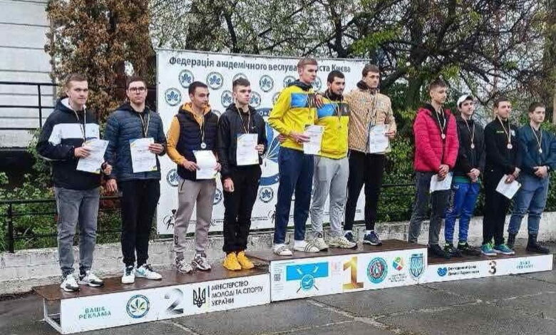 Веслувальники