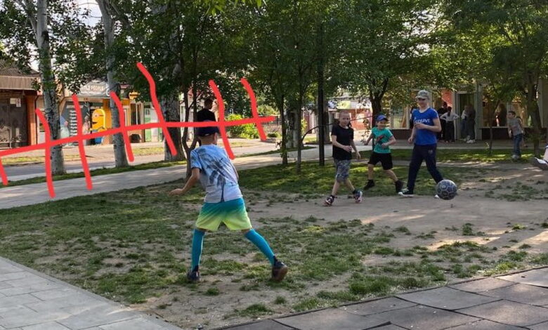 Майданчик біля скверу "Вітовський" по вул. Генерала Попеля