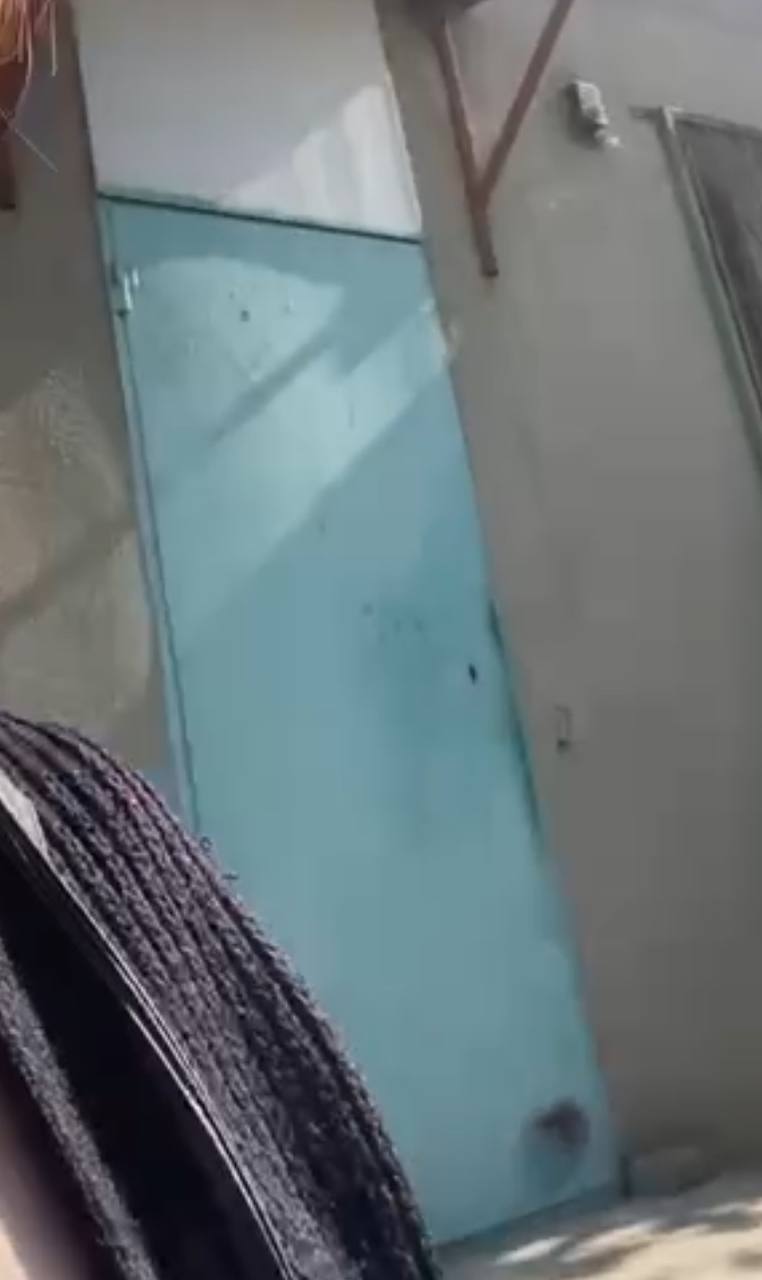 закрыта лаборатория на рынке в Корабельном по Самойловича