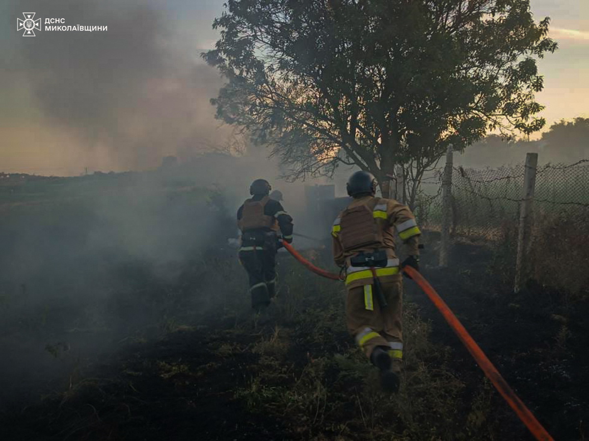 2 пожежі виникли через падіння боєприпасів