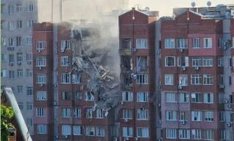 Чотири поверхи зруйновано в будинку