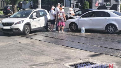 ДТП у центрі Миколаєва: Geely та Peugeot