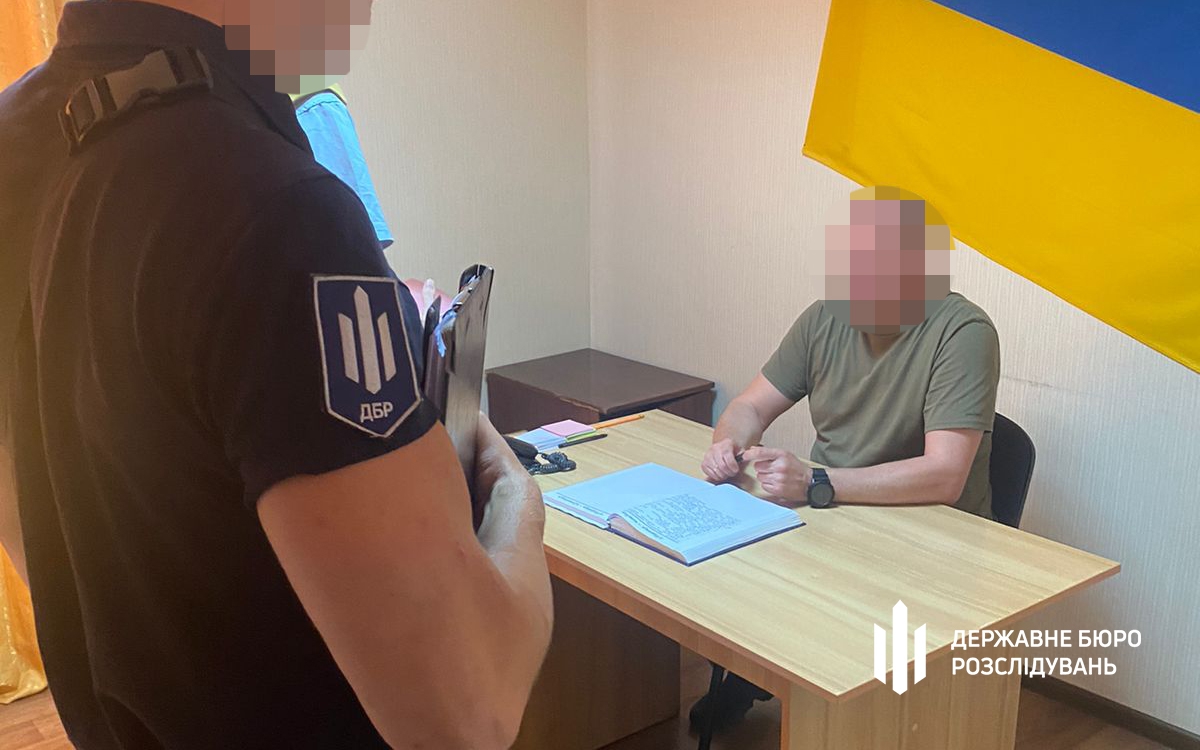 Експосадовець ще обвинувачується у неправомірному нарахуванні значних сум
