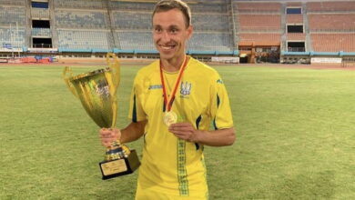 Футболіст Сергій Баєв