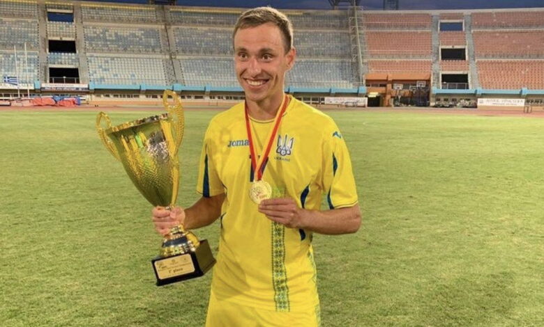 Футболіст Сергій Баєв