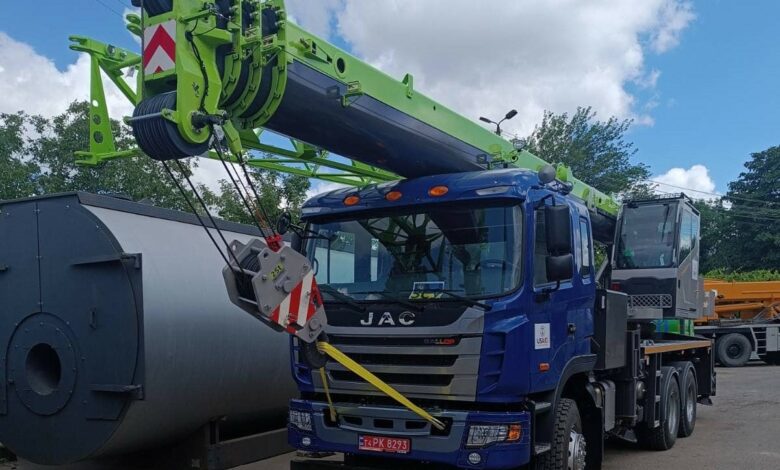 «Миколаївоблтеплоенерго» отримало сучасний автокран від США