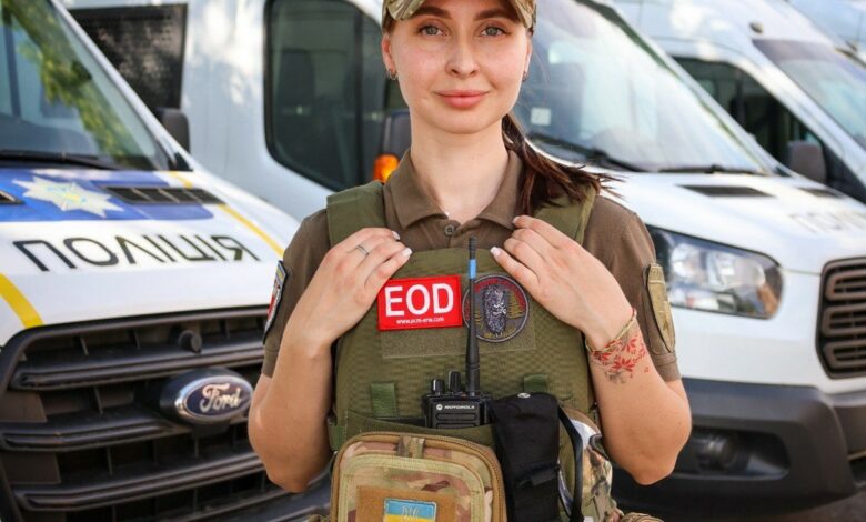 Олександра Лавриненко - старший інспектор управління вибухотехнічної служби поліції