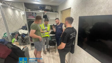 Затримали угруповання за продаж волонтерських білетів