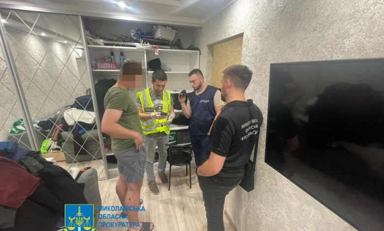 Затримали угруповання за продаж волонтерських білетів