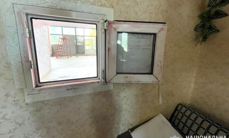 диспетчерське віконечко на автовокзалі