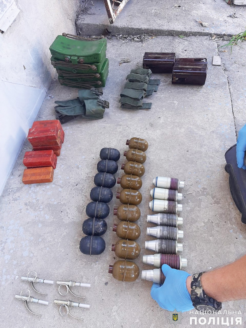 Незаконне зберігання зброї