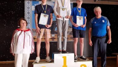 Матвій Колєсніков триразовий чемпіон з шашок