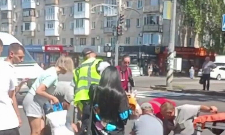 ДТП: Мазда збила парубка на переході