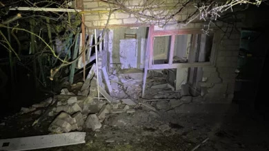 Зруйнований через обстріл будинок в Очакові