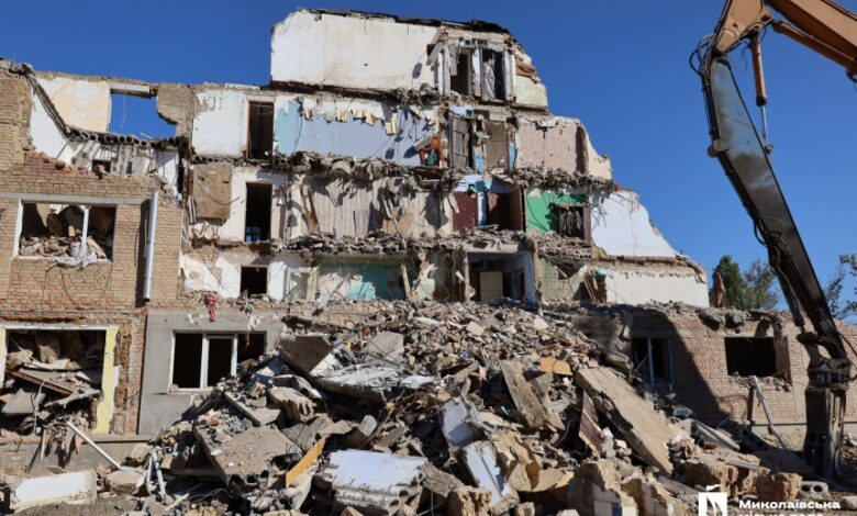 Демонтаж будинку на вул. Пограничній