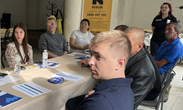 На передньому плані - Іван Дзуман