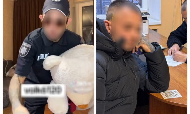 Блогер у формі поліції