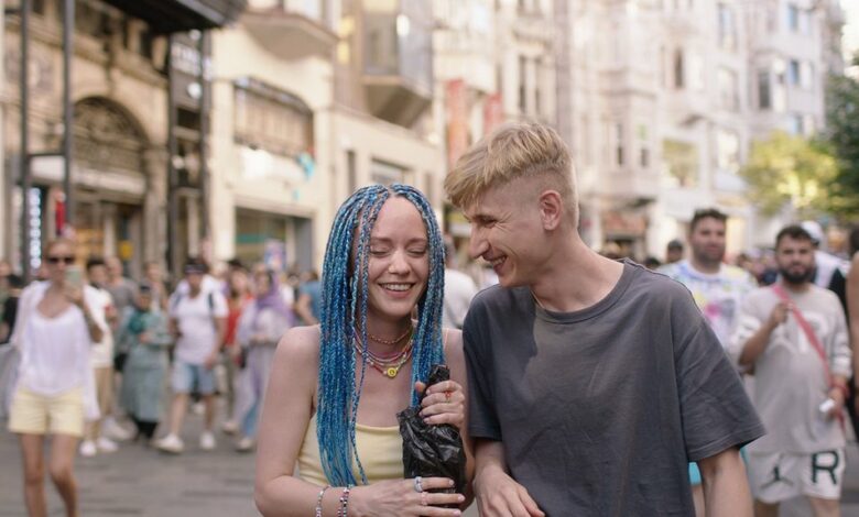 Кадр із фільму "Глухі коханці" Бориса Гуца