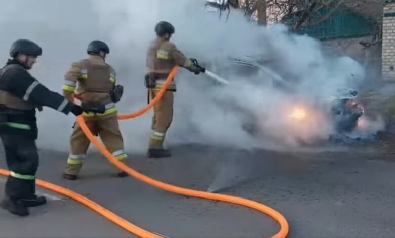 Очаківські пожежні гасять авто в Куцурубській громаді
