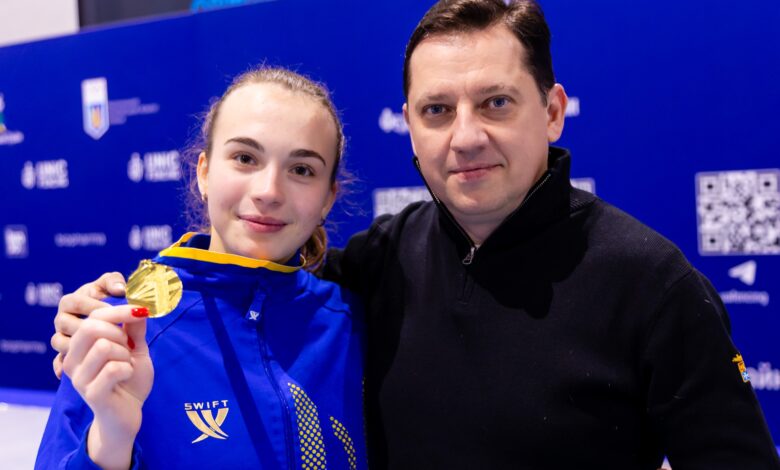 Вікторія Коротченко та її тренер Артем Скороход