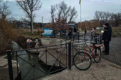 Водохреще в Корабельному районі: купання, молитви за перемогу, запускання голубів