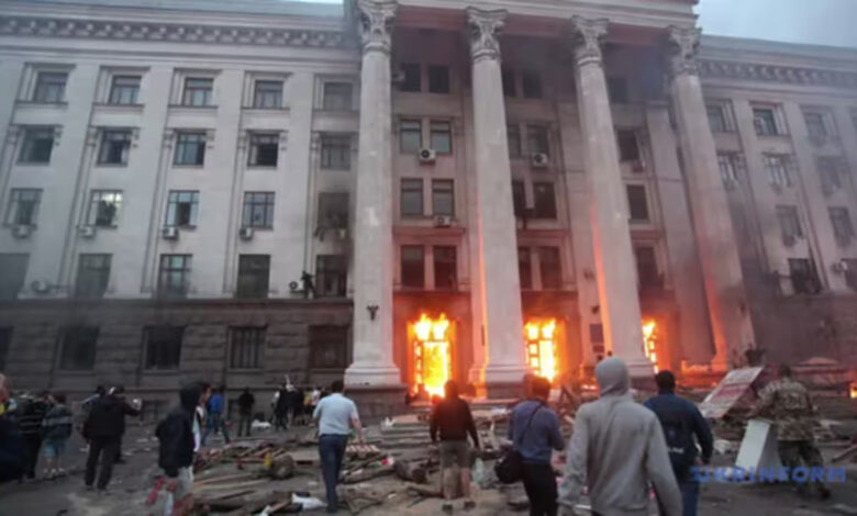 Будинок Профспілок в Одесі. 2 травня 2014. (фото Укрінформ)