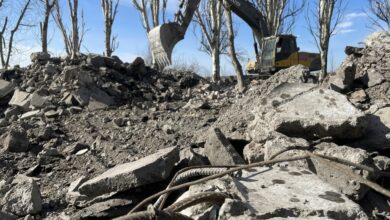 Важка техніка розбирає завали (фото "Суспільного")