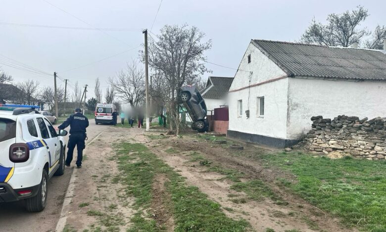 Місце жорсткої "посадки" автівки