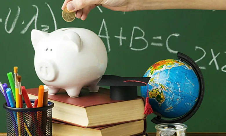 Вчителям обіцяють ще +20% і нові гарантії: що зміниться у зарплаті вже з осені