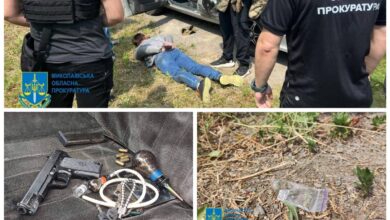 Арештовані наркоділки та докази злочинної діяльності