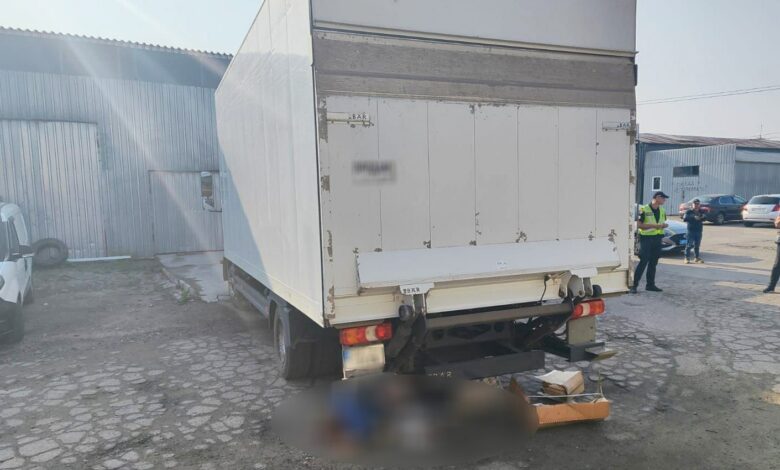 водій вантажівки збив жінку