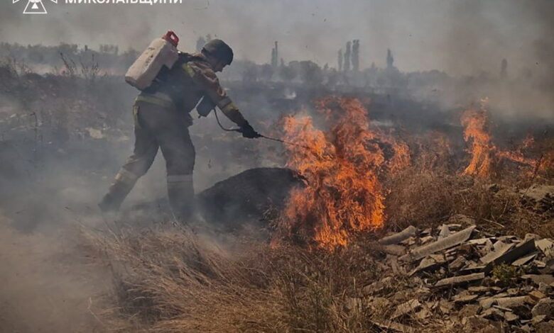 Пожежа внаслідок ракетної атаки
