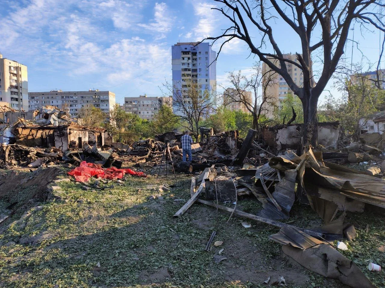 наслідки ракетного удару в Корабельному