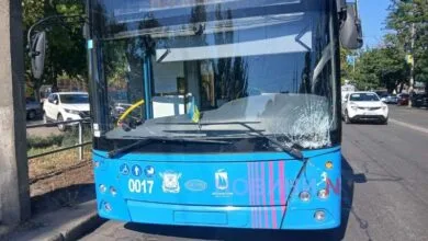 Тролейбус врізався в Лексус у Миколаєві