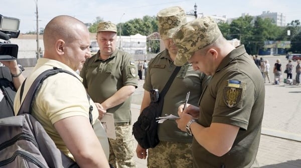 Корупція у ТЦК: $8000 за мобілізацію у потрібну частину і $30000 за 'забудь