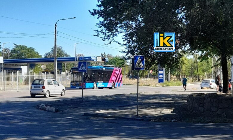 Тролейбус на маршруті №11