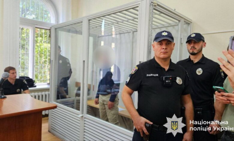Суд над ексвчителем