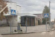 Перехрестя "Хвилинка" з лічинкою нового "будкограда"