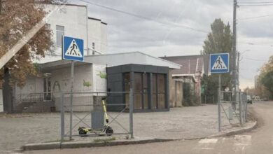 Перехрестя "Хвилинка" з лічинкою нового "будкограда"