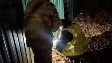 знайшли немовля на смітнику