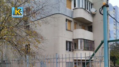 Пошкоджений при обстрілі будинок у Корабельному районі