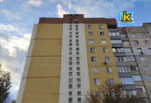 Янтарна, 67 (відновлена багатоповерхівка), обстріли