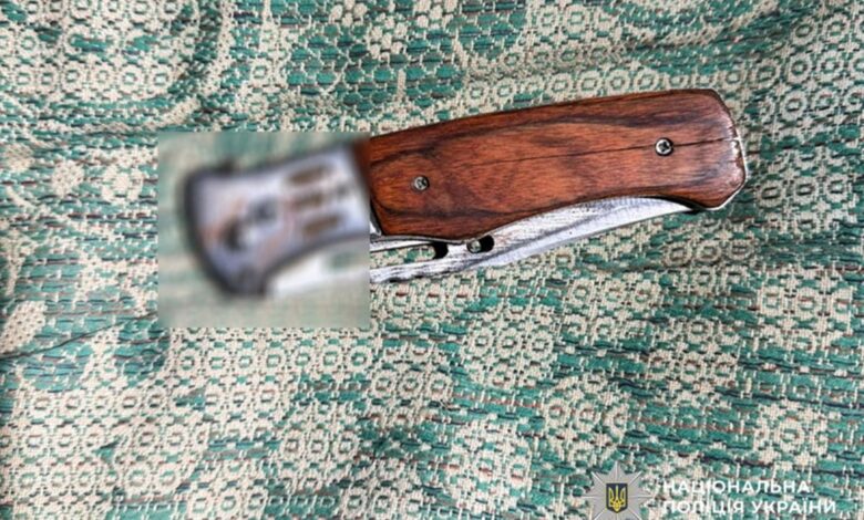 Знаряддя злочину – ніж