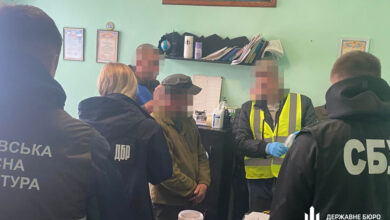 Затримання інспектора колонії, який проносив ув'язненим наркотики